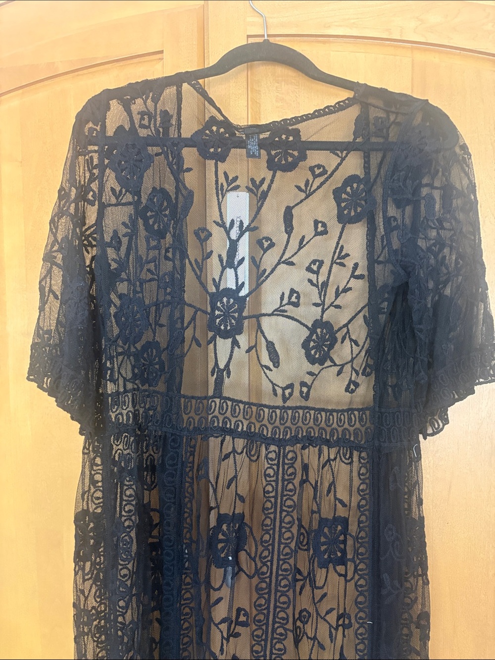 Embroidered Mesh Duster - Picture 7 of 9
